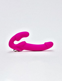 Vibrating Strapless silicone strap on Dildo Strap U Evoke