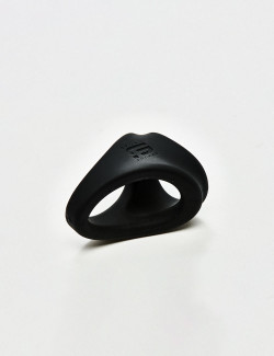 Freeballer Black Cock Ring  from Sport Fucker