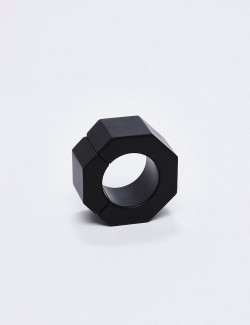 Metal Cock Ring Ze Nut 30mm by 36mm