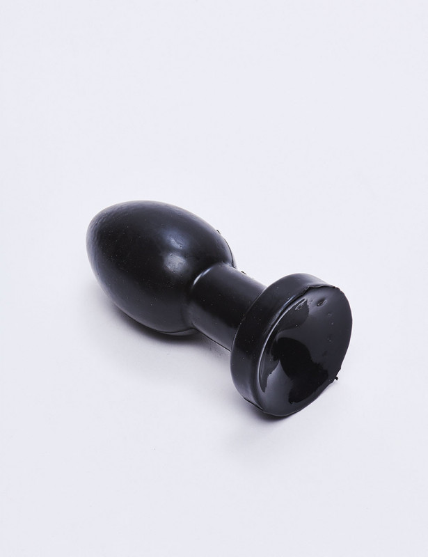 Black anal plug Quest Zizi XXX